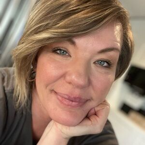 Meet your Posher, Teresa